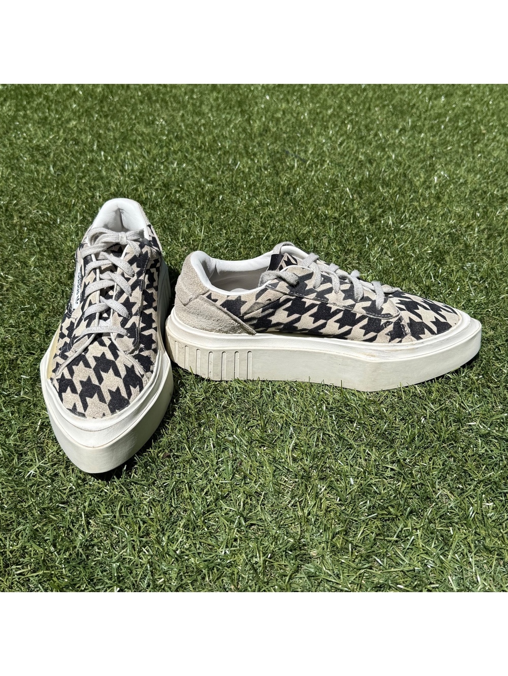 Adidas HyperSleek low platform houndstooth sneakers